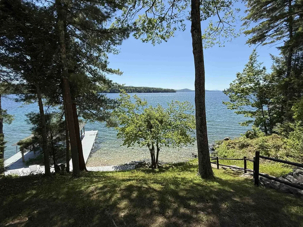 74 Keewaydin Road Wolfeboro NH 03894