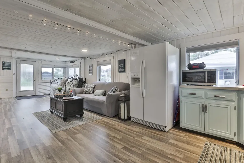 100-102 Tucker Shore Road Belmont NH 03220