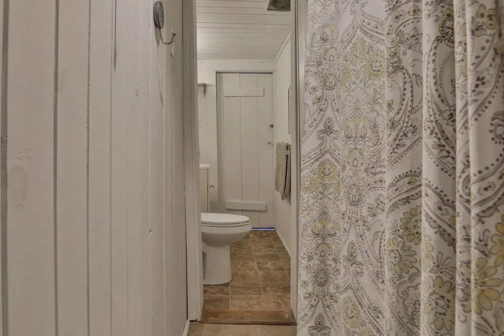 100-102 Tucker Shore Road Belmont NH 03220