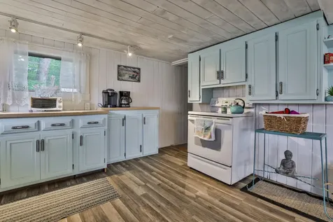 100-102 Tucker Shore Road Belmont NH 03220