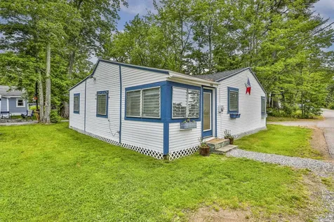 100-102 Tucker Shore Road Belmont NH 03220