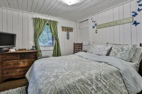 100-102 Tucker Shore Road Belmont NH 03220