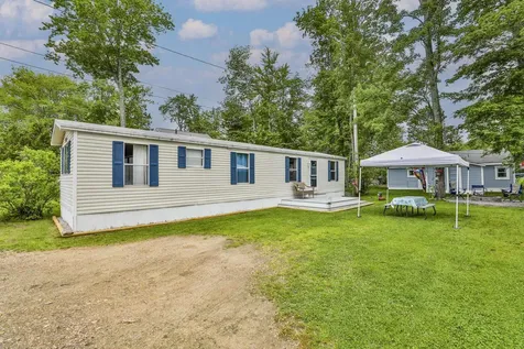 100-102 Tucker Shore Road Belmont NH 03220