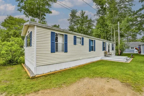 100-102 Tucker Shore Road Belmont NH 03220