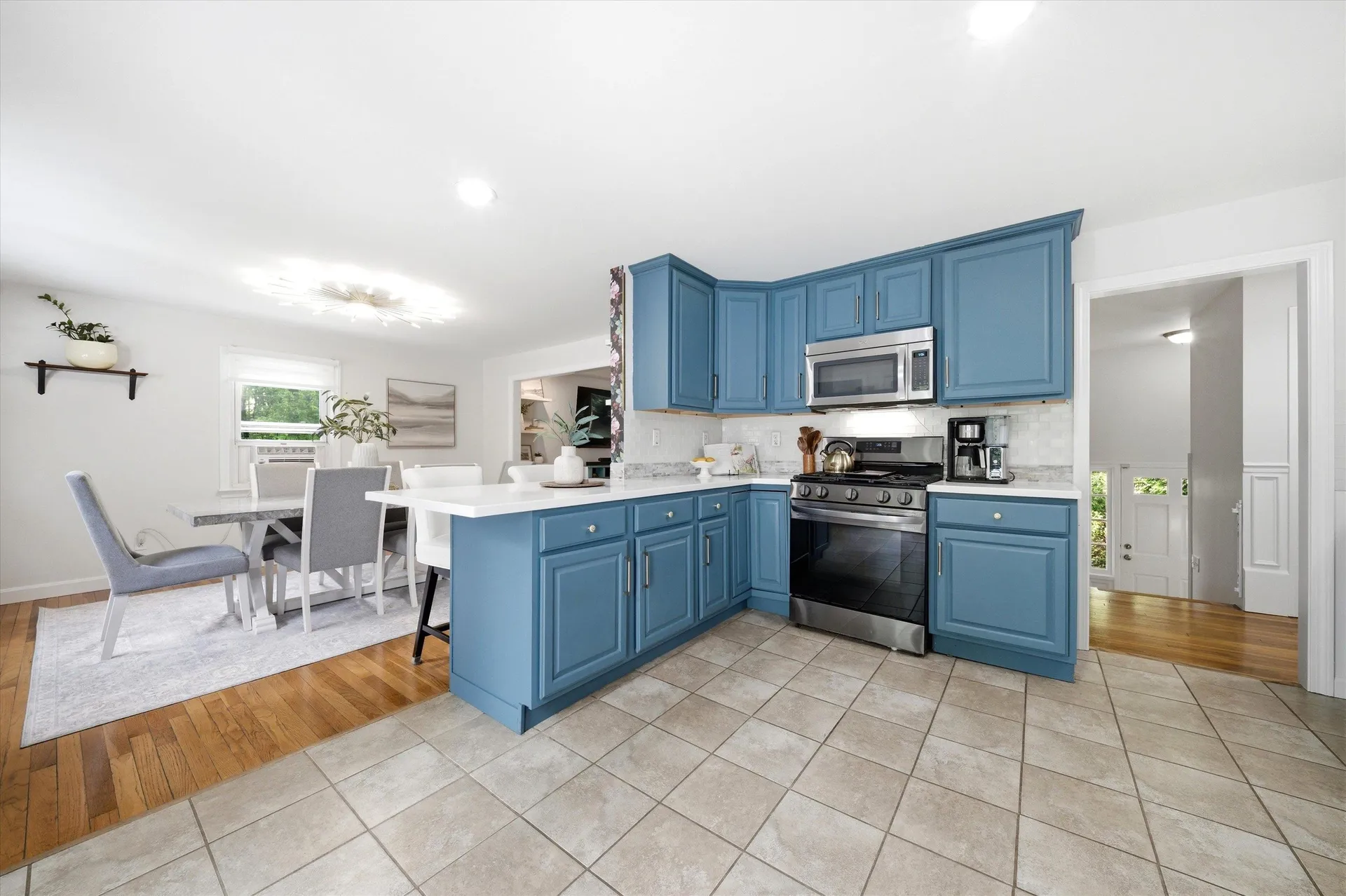 16 Glenwood Drive Goffstown NH 03045