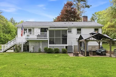 16 Glenwood Drive Goffstown NH 03045