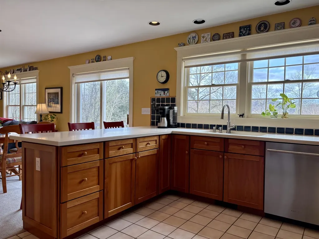 29 Carriage Lane Hanover NH 03755