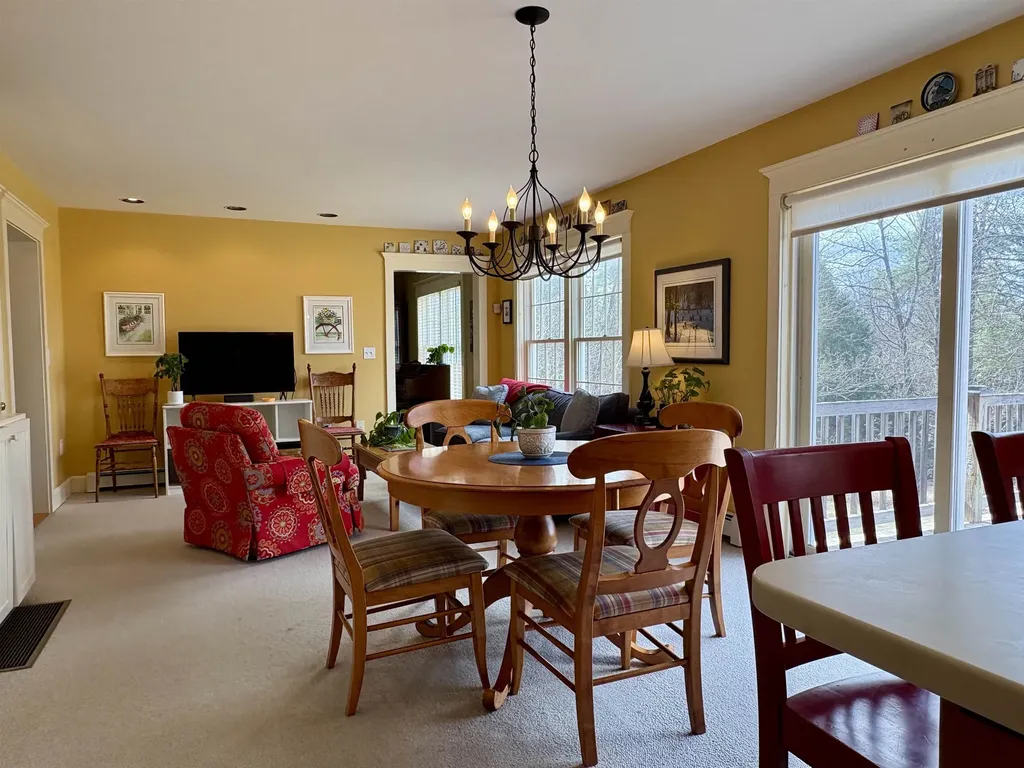 29 Carriage Lane Hanover NH 03755