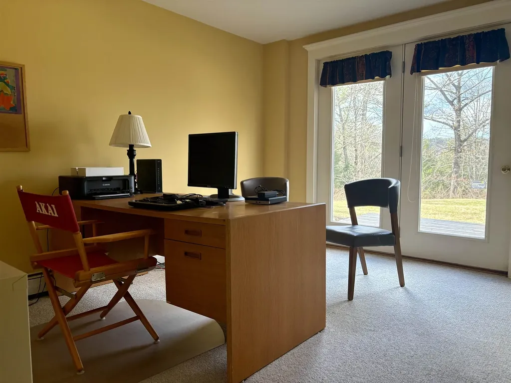 29 Carriage Lane Hanover NH 03755