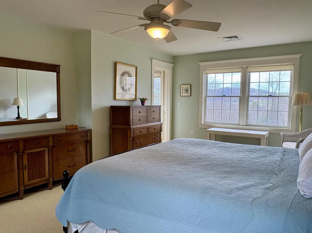 29 Carriage Lane Hanover NH 03755