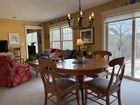 29 Carriage Lane Hanover NH 03755