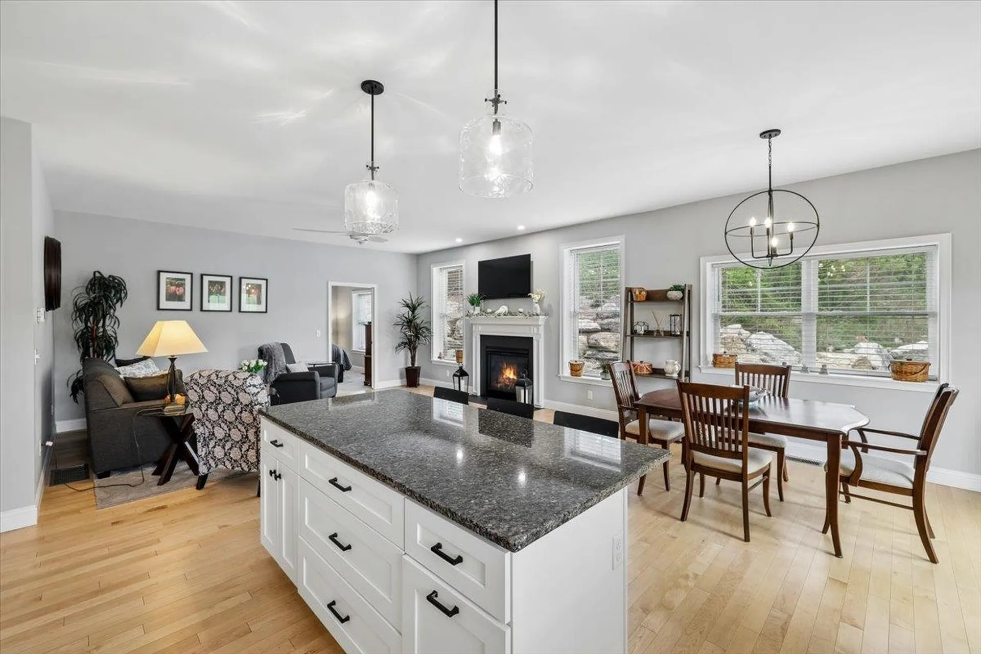 4 John Hardie Way Chichester NH 03258