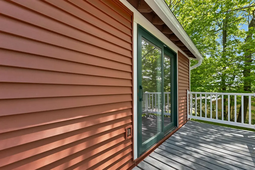 218 Main Street Alton NH 03809