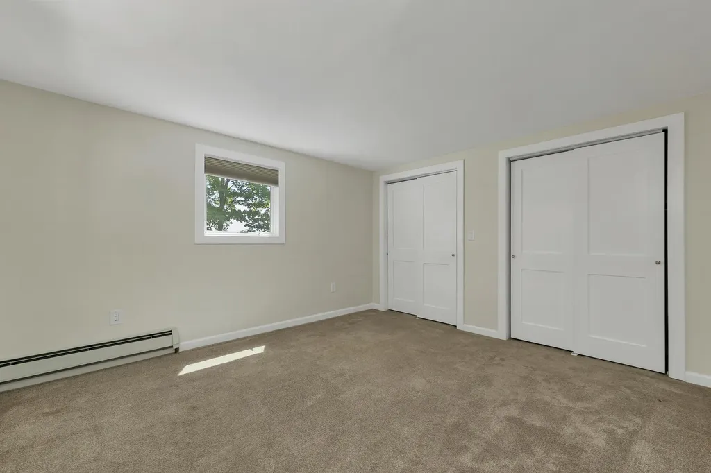 218 Main Street Alton NH 03809