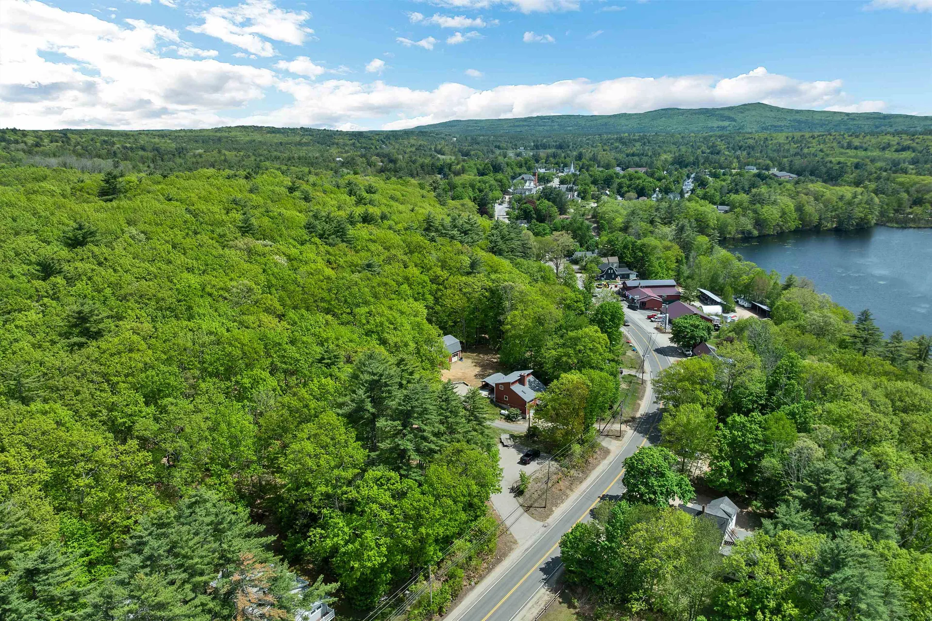 218 Main Street Alton NH 03809