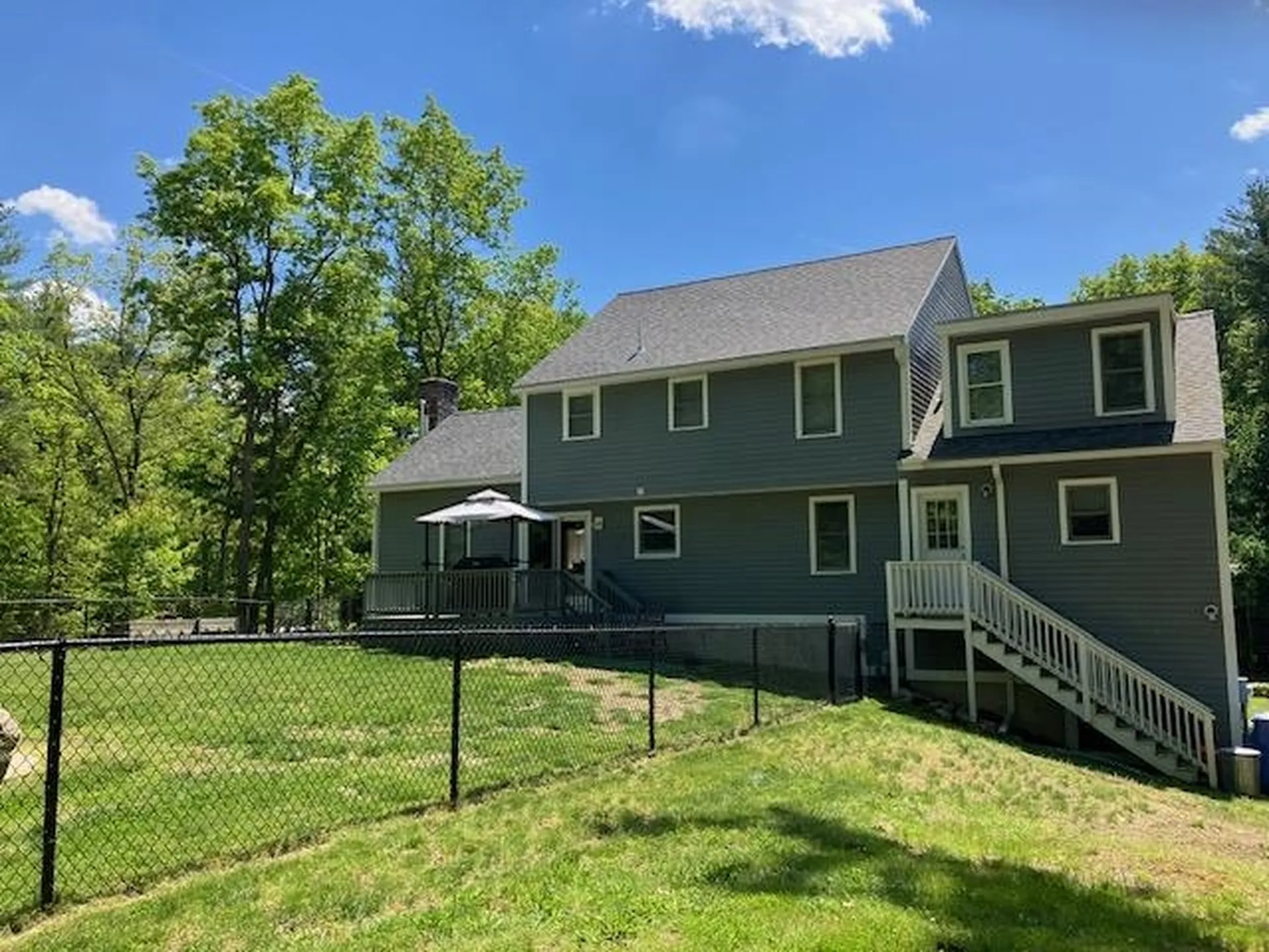 11 Lantern Lane Londonderry NH 03053