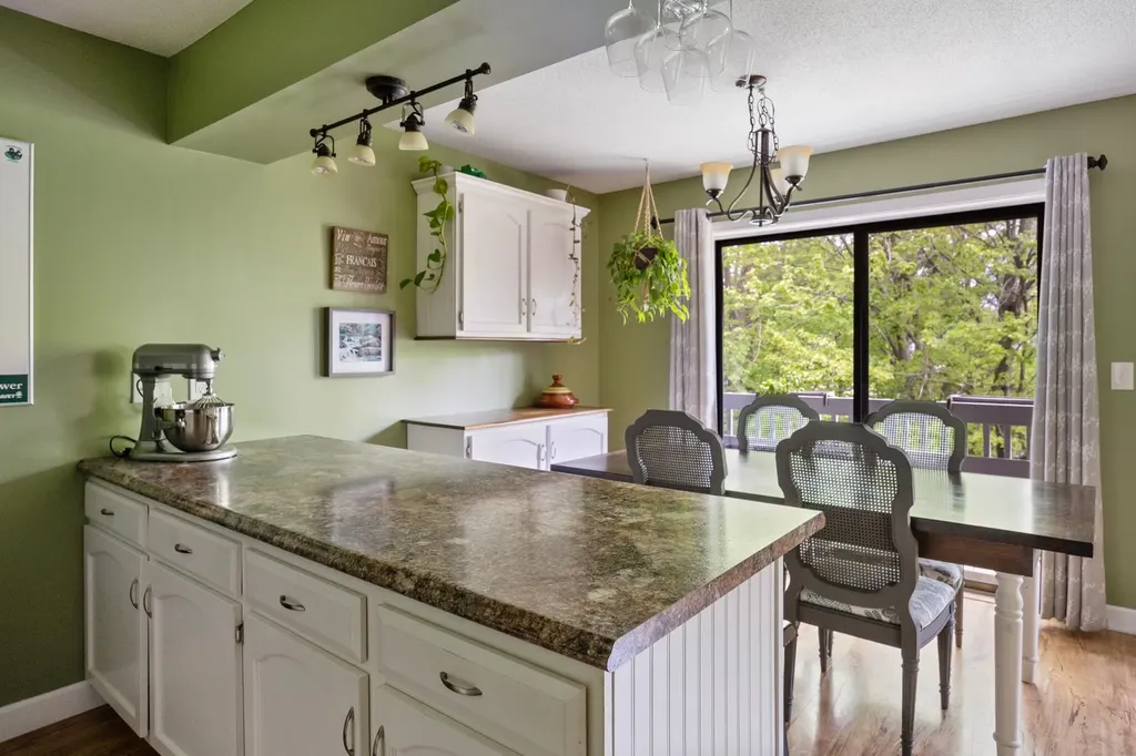 6 Twin Oaks Terrace South Burlington VT 05403