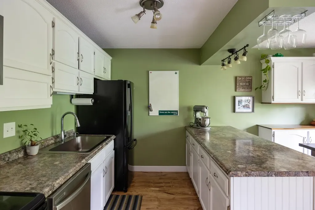 6 Twin Oaks Terrace South Burlington VT 05403