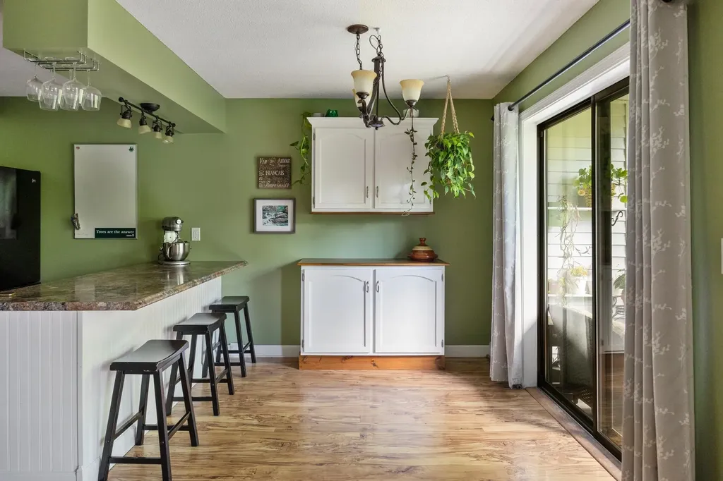 6 Twin Oaks Terrace South Burlington VT 05403