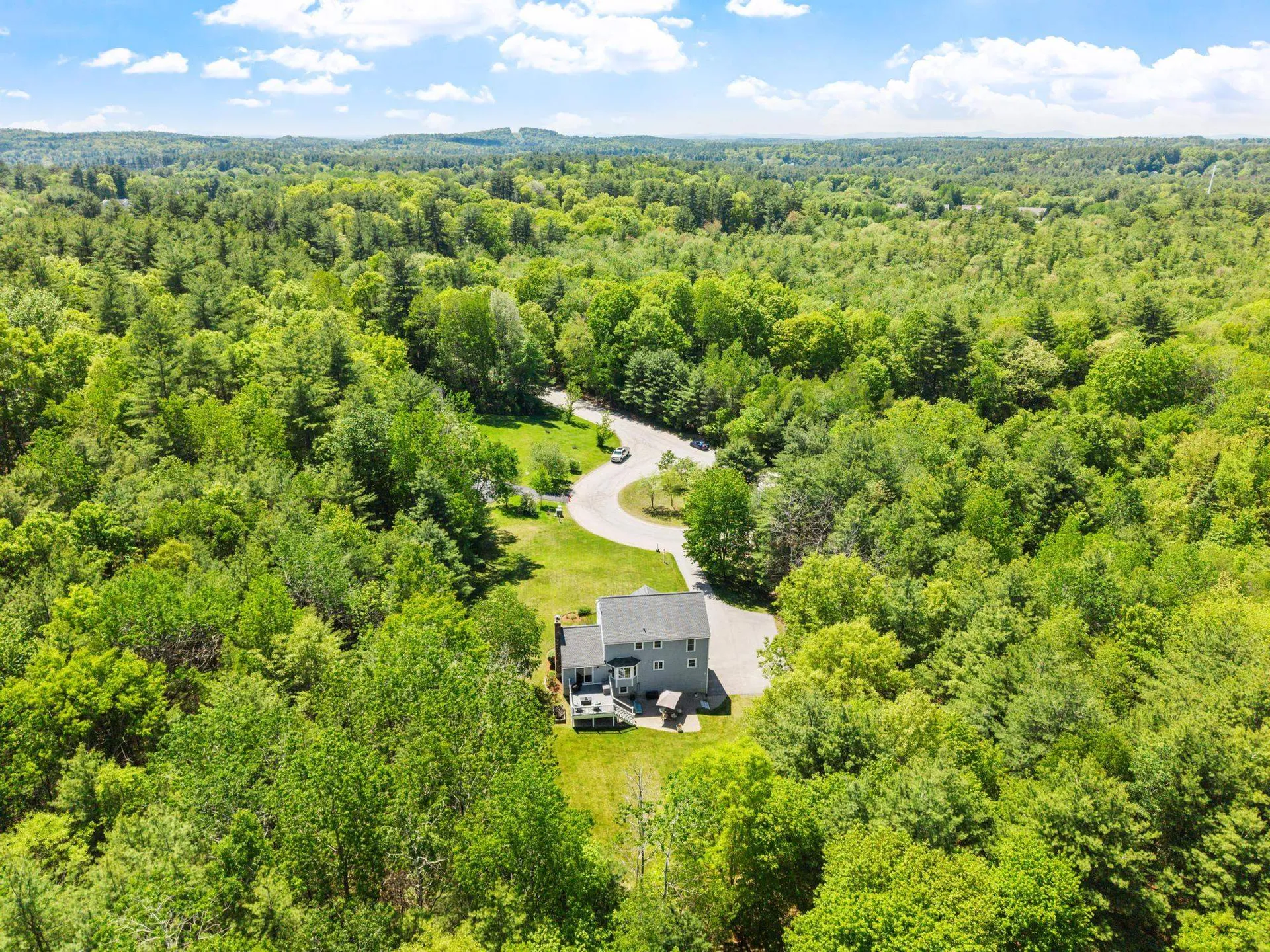 6 Bancroft Street Windham NH 03087