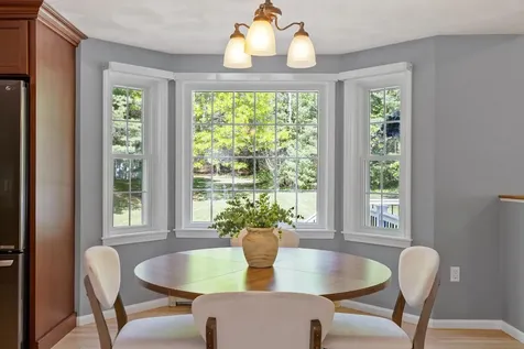 6 Bancroft Street Windham NH 03087