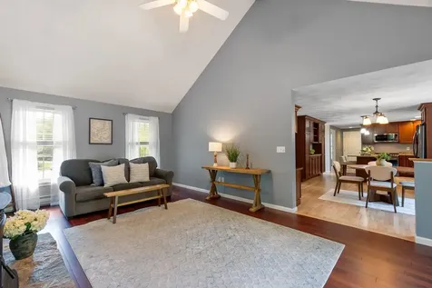 6 Bancroft Street Windham NH 03087