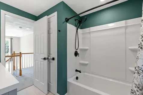 6 Bancroft Street Windham NH 03087
