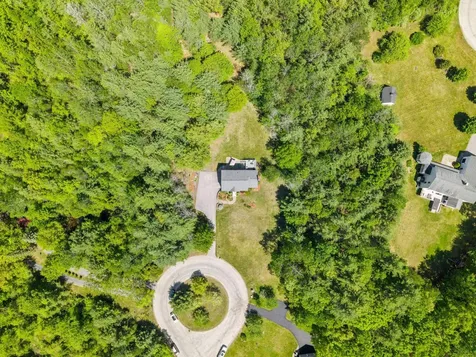 6 Bancroft Street Windham NH 03087