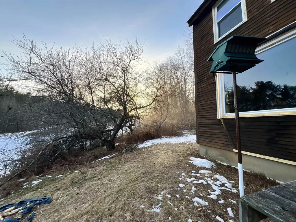 67 Draper Road Hartland VT 05048