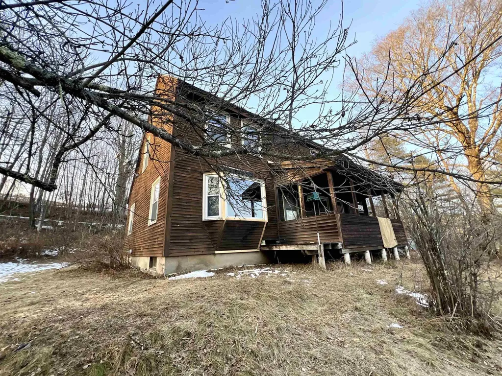 67 Draper Road Hartland VT 05048