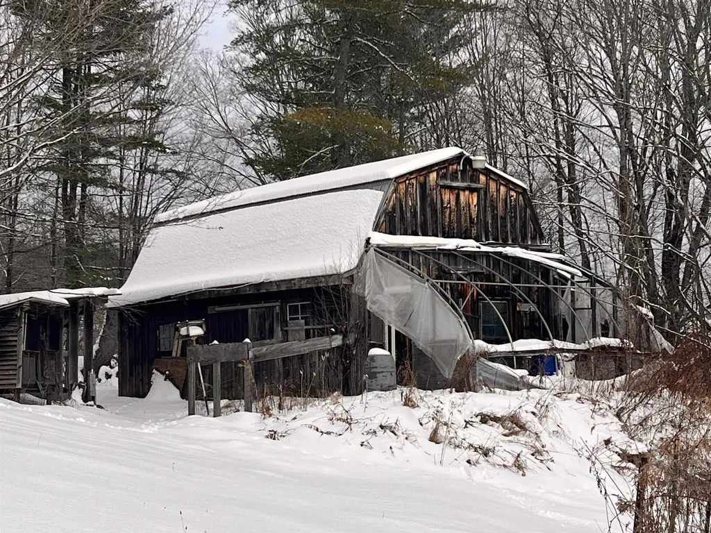 67 Draper Road Hartland VT 05048