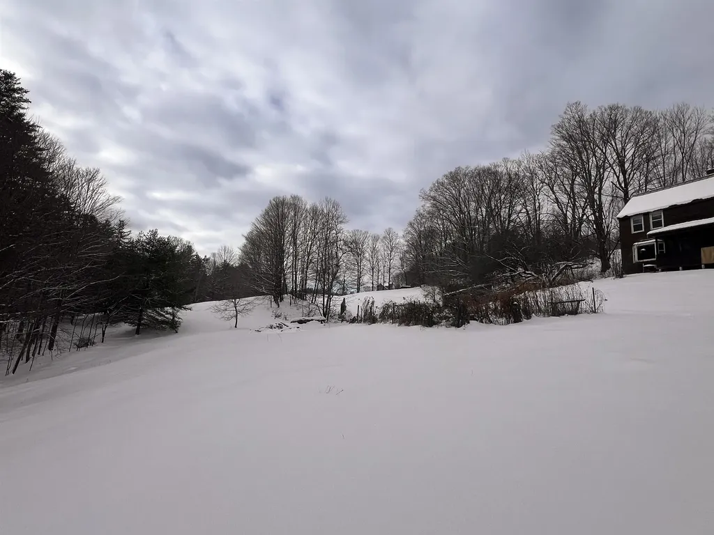 67 Draper Road Hartland VT 05048