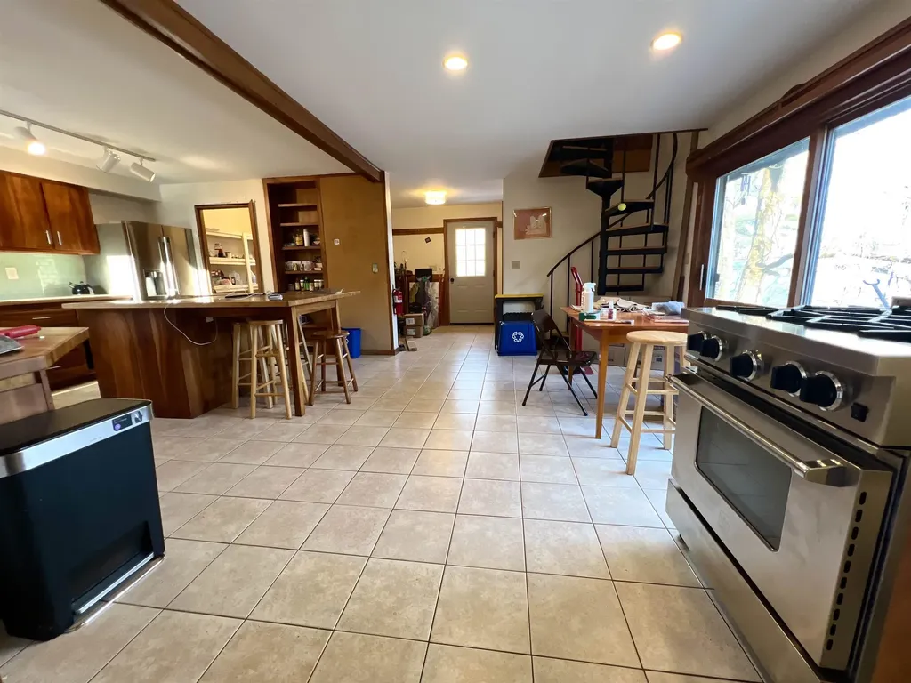 67 Draper Road Hartland VT 05048