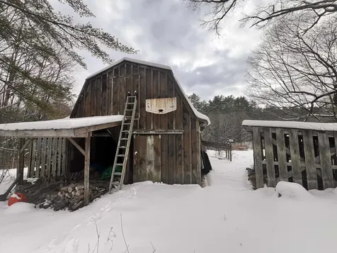 67 Draper Road Hartland VT 05048