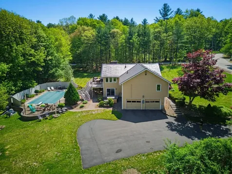 54 Schaefer Circle Hudson NH 03051