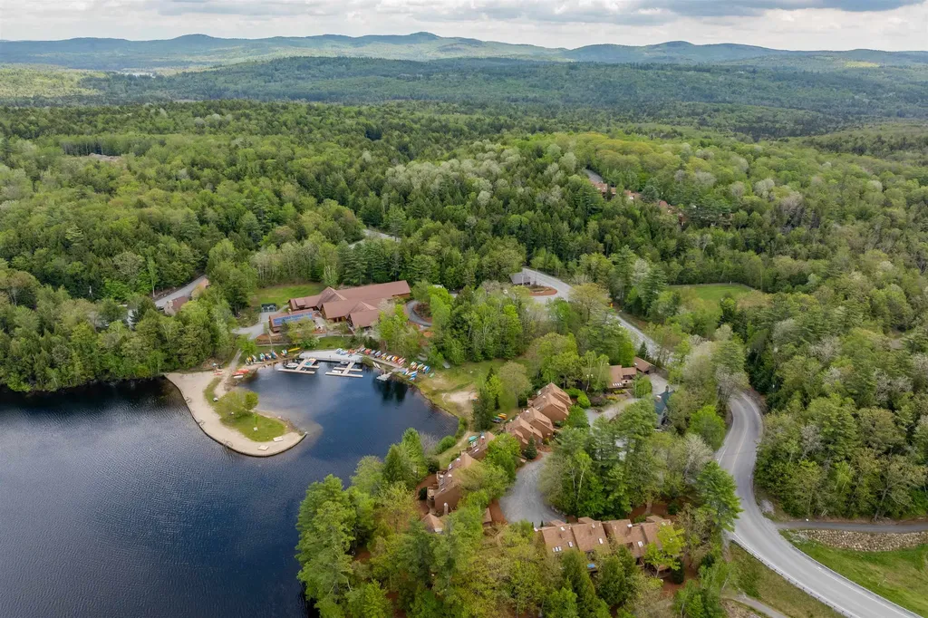 841 Cove Drive Grantham NH 03753