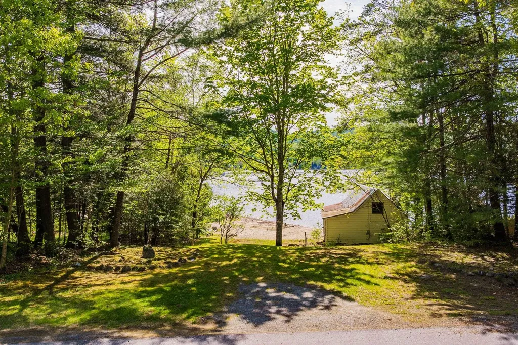 416 Shaker Boulevard Enfield NH 03748