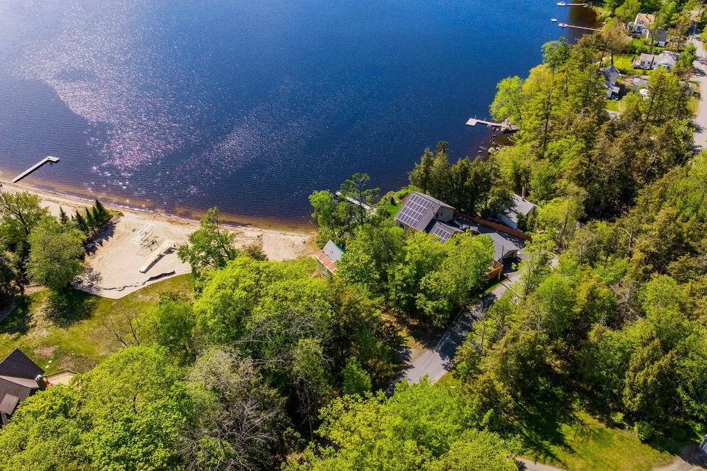 416 Shaker Boulevard Enfield NH 03748