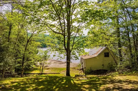 416 Shaker Boulevard Enfield NH 03748