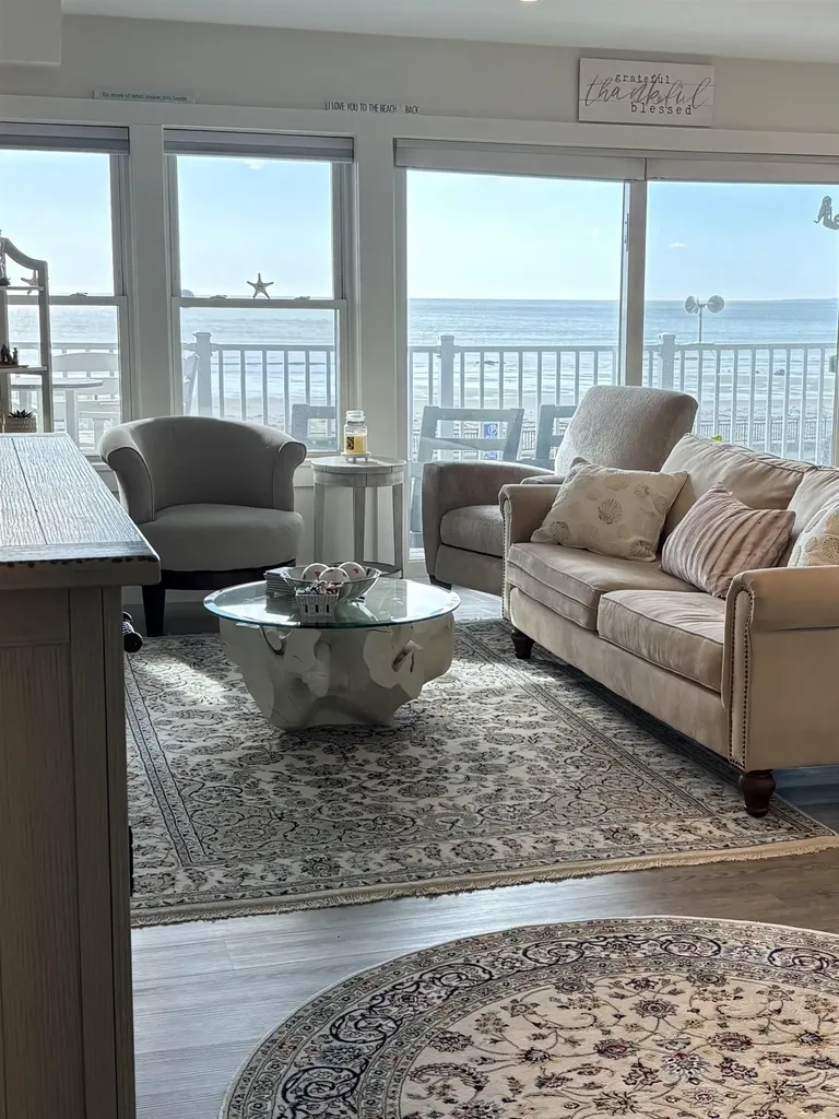 377 Ocean Boulevard Hampton NH 03842