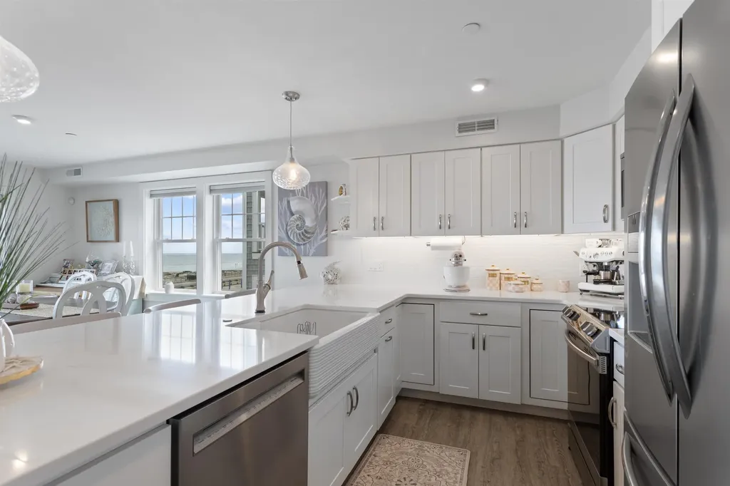 377 Ocean Boulevard Hampton NH 03842
