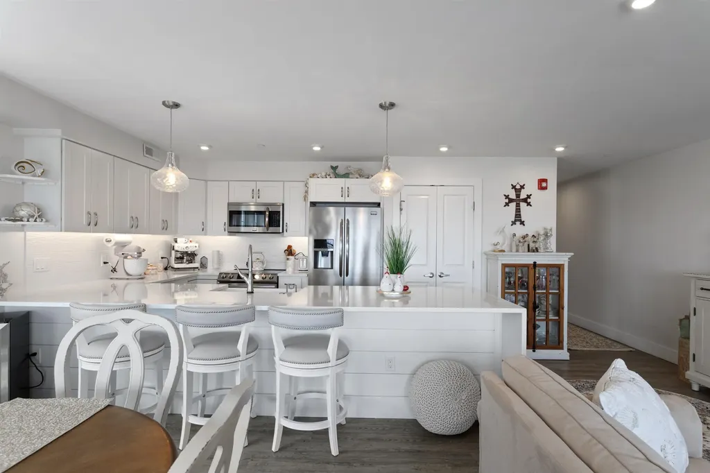 377 Ocean Boulevard Hampton NH 03842