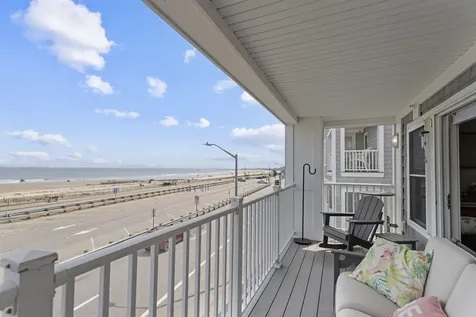 377 Ocean Boulevard Hampton NH 03842