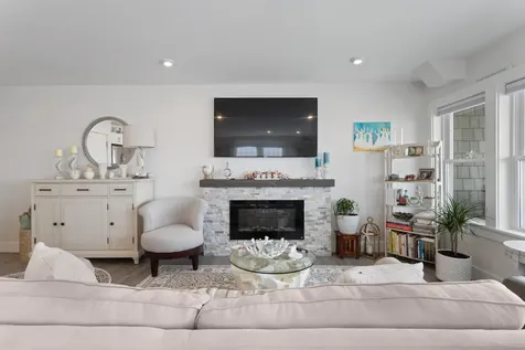 377 Ocean Boulevard Hampton NH 03842