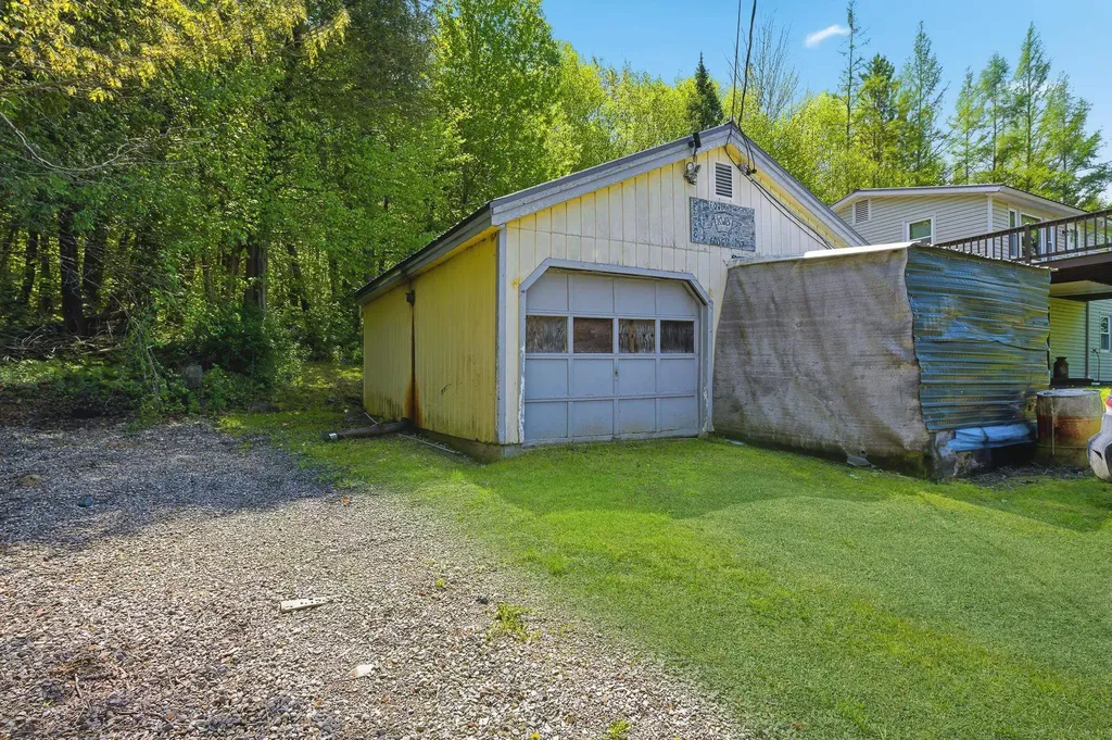 1326 Lost Nation Road Northumberland NH 03582