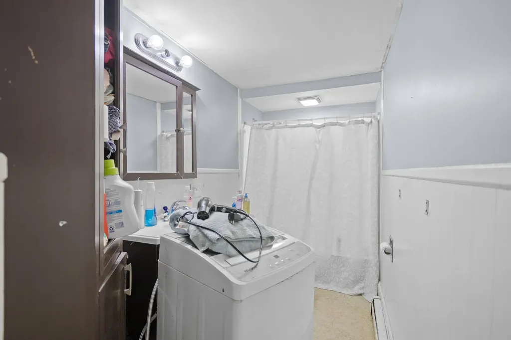 107 Messer Street Laconia NH 03246