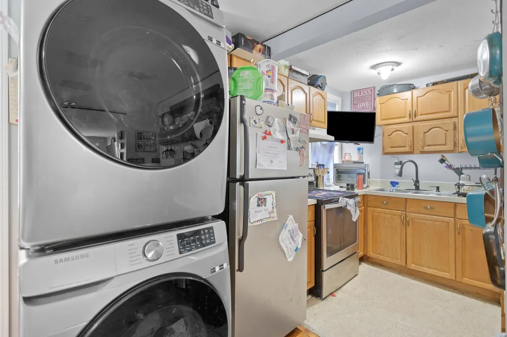 107 Messer Street Laconia NH 03246