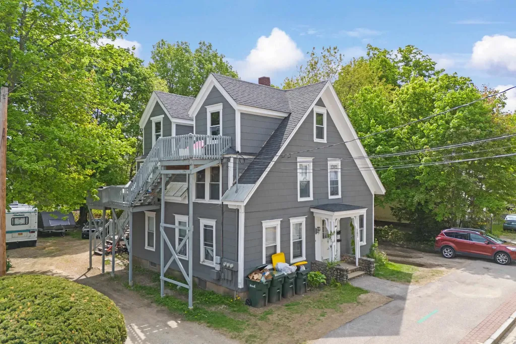 107 Messer Street Laconia NH 03246
