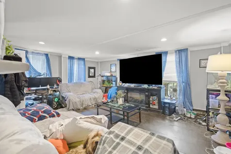 107 Messer Street Laconia NH 03246