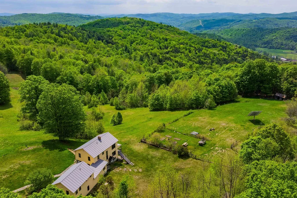 89 Jordan Road Strafford VT 05072